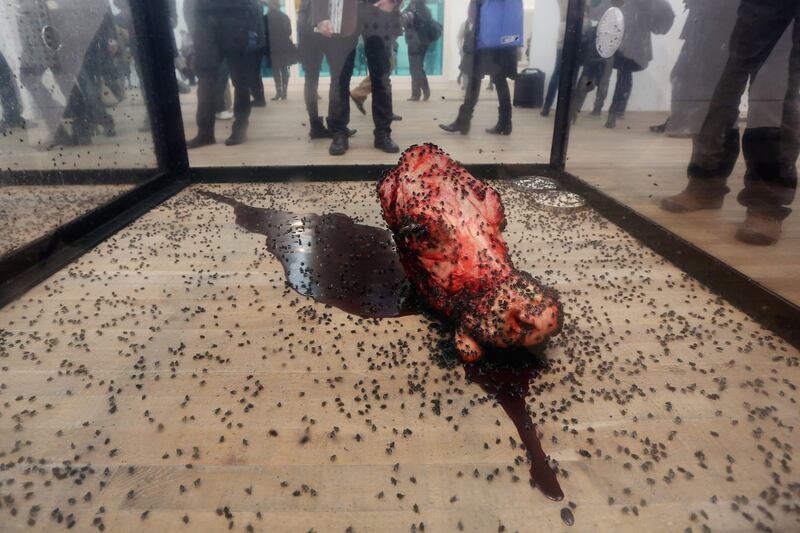 galleries/2012/09/16/art-that-angers-people-from-the-fountain-to-piss-christ/sensation-hirst-controversial-art-exhibits_torwy6
