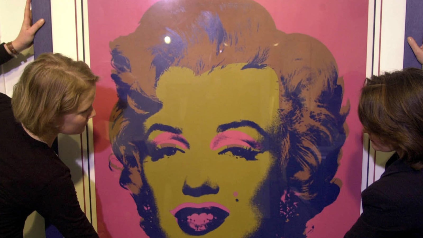 cheats/2012/09/07/warhol-foundation-to-auction-all-works/andy-warhol-estate-cheat_kibe1s