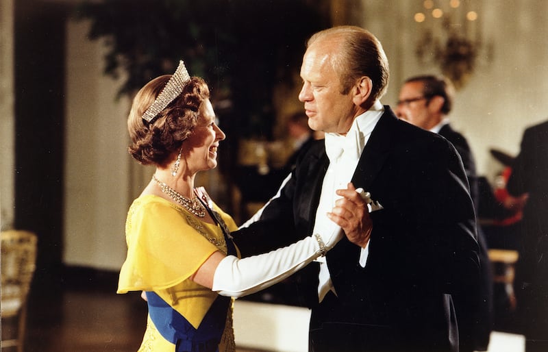 Gerald Ford (1913-2006) 38th President of the United States 1974-1977, dancing with Queen Elizabeth II at the ball at the White House, Washington, during the 1976 Bicentennial Celebrations of the Declaration of Independence, 7th July 1976. (Photo by Universal History Archive/Getty Images)