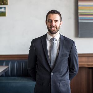 181210-rothbaum-somm-busweider-tease_q3nt7e