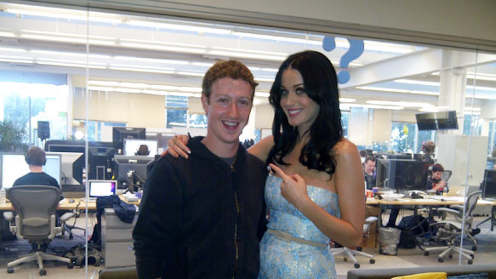 galleries/2011/01/28/twitpics/twitpiperry-5_swxoxx