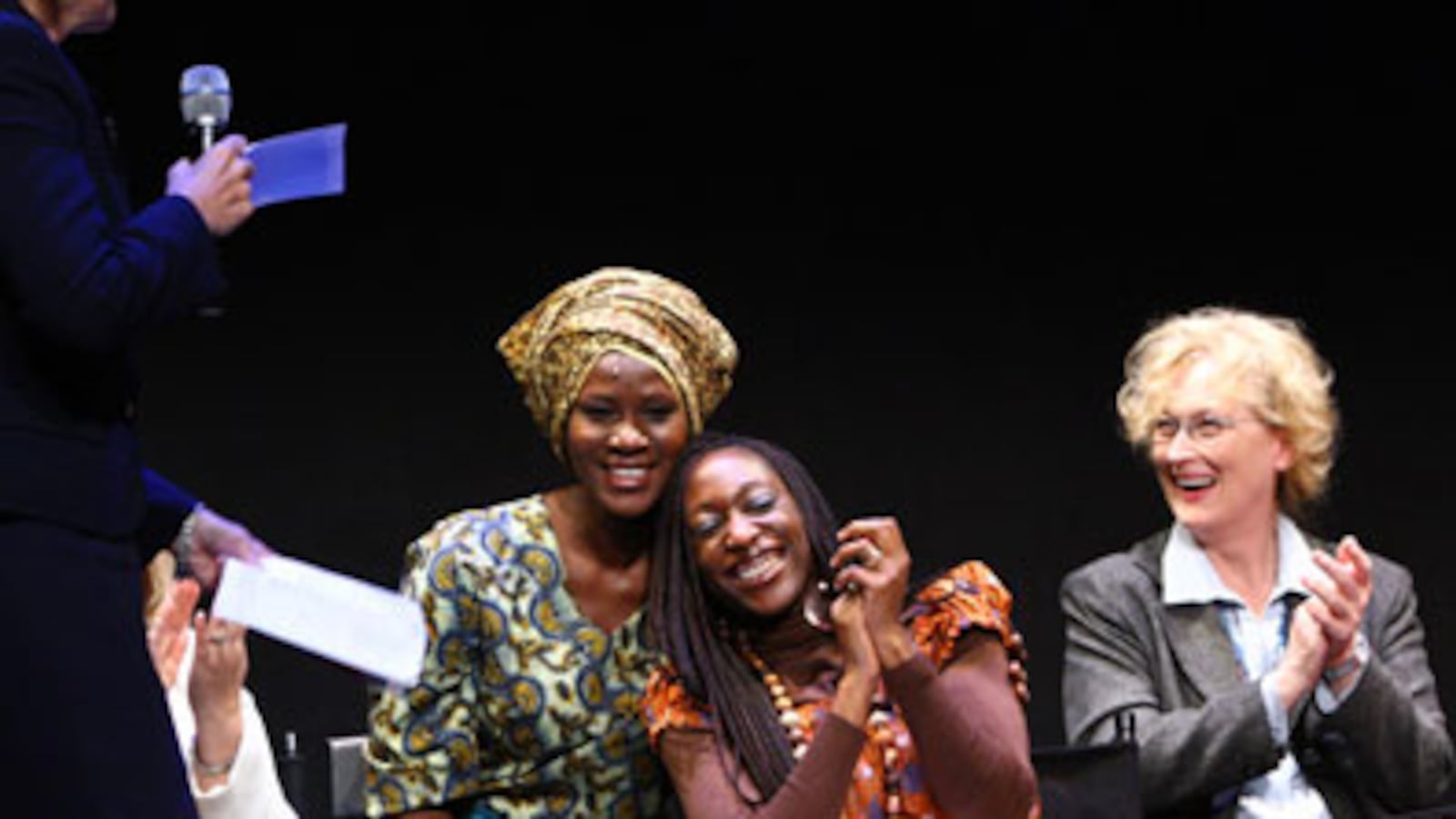 articles/2010/03/15/a-weekend-of-extraordinary-women/cole-gallery-launch_lw6fyp