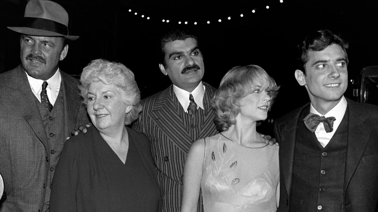 Dick Butkus, Maureen Stapleton, Richard Dimitri, Glynis O'Connor, and Griffin Dunne