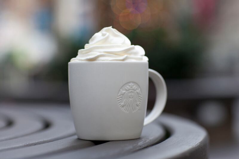 galleries/2012/12/18/10-most-fattening-holiday-drinks-white-hot-chocolate-more-photos/starbucks-white-hot-chocolate-fattening-holiday-drinks-8_a5fxar