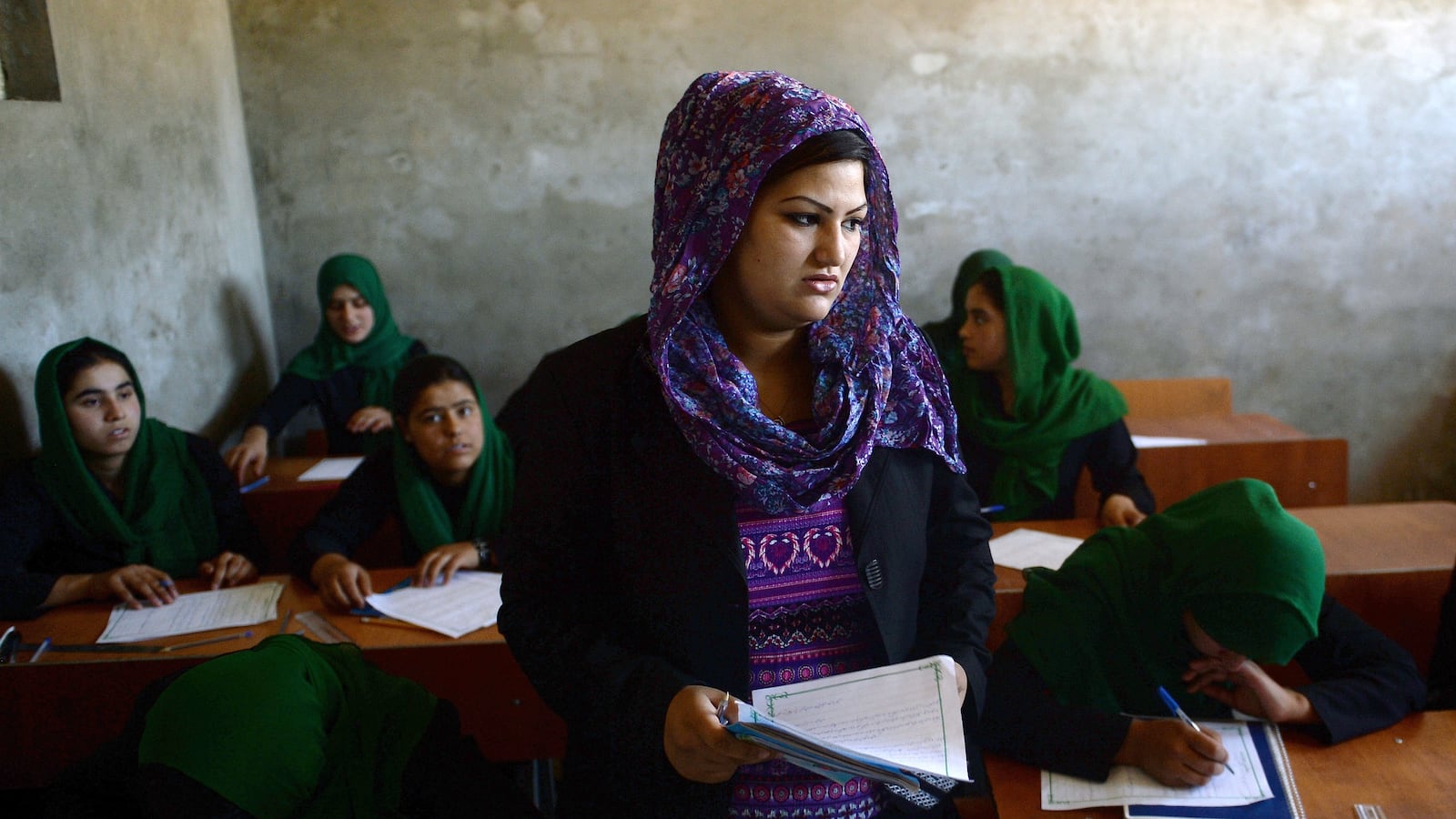 articles/2014/10/20/the-west-made-lots-of-promises-to-afghan-girls-now-it-s-breaking-them/141020-barr-afghanistan-tease_nfafew