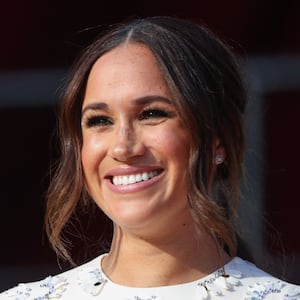 (L-R): Theo James (REUTERS/Jack Taylor), Meghan Markle (REUTERS/Caitlin Ochs)