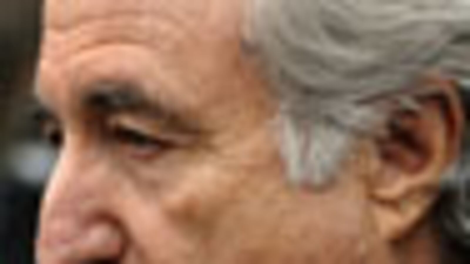 cheats/2009/12/11/madoff-prisons-mr-congeniality/oppenheimer-madoff_41032_pa2t1g
