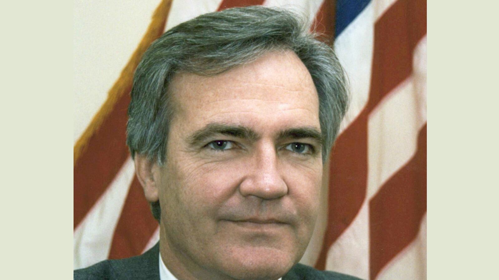 cheats/2016/05/26/vince-foster-s-sister-trump-should-be-ashamed/160526-vince-foster-cheat_ccr6ke