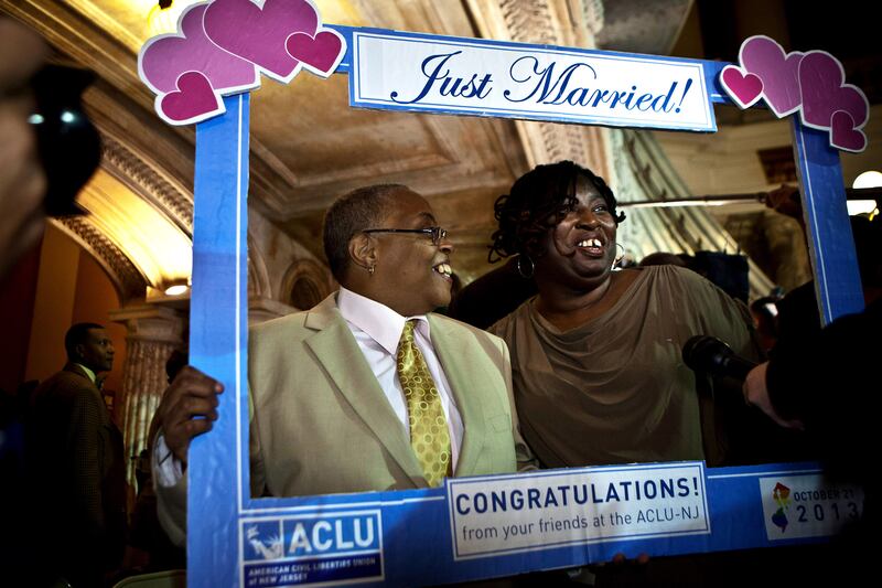 galleries/2013/10/21/i-do-new-jersey-gay-couples-get-married-photos/nj-gay-weddings-3_not2ev