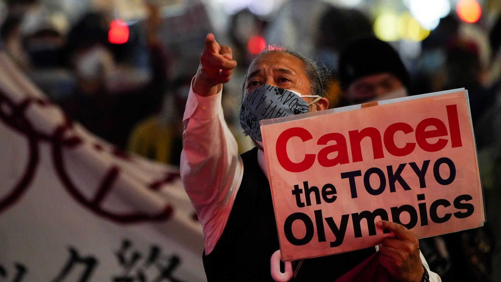 2021-05-17T112344Z_806002637_RC2LHN9QIHJ5_RTRMADP_3_OLYMPICS-2020-PROTEST_zc6id1