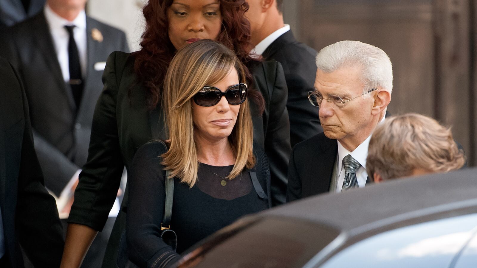 cheats/2014/10/23/melissa-rivers-to-sue-medical-center/141023-melissa-rivers-cheat_j7uwln
