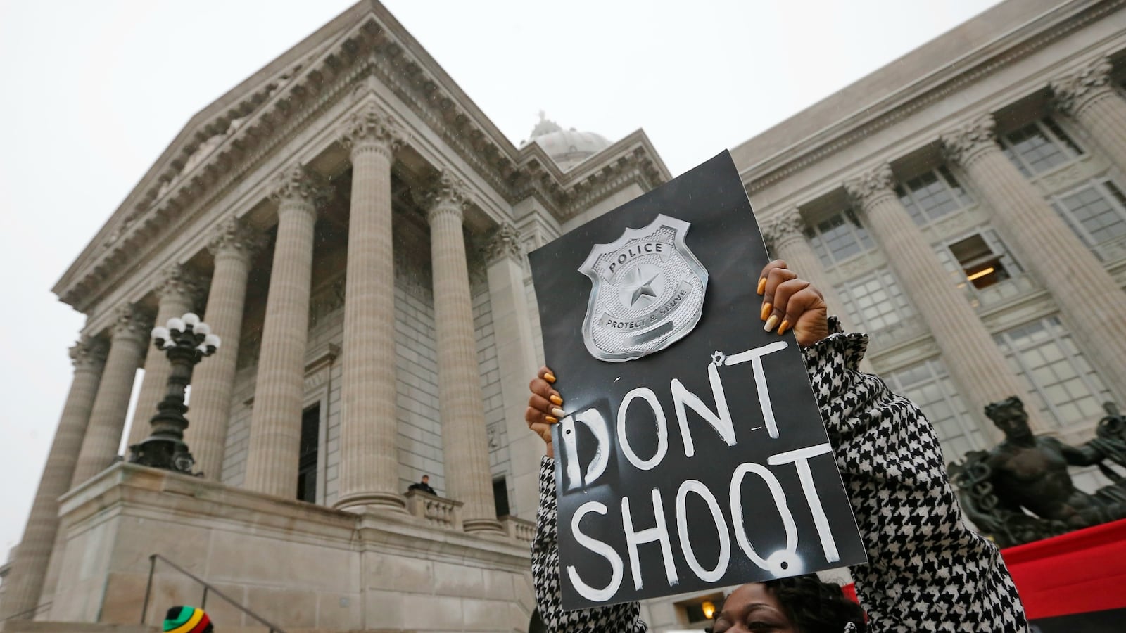 cheats/2016/05/13/missouri-passes-stand-your-ground-law/160513-missouri-cheat_lpfboz