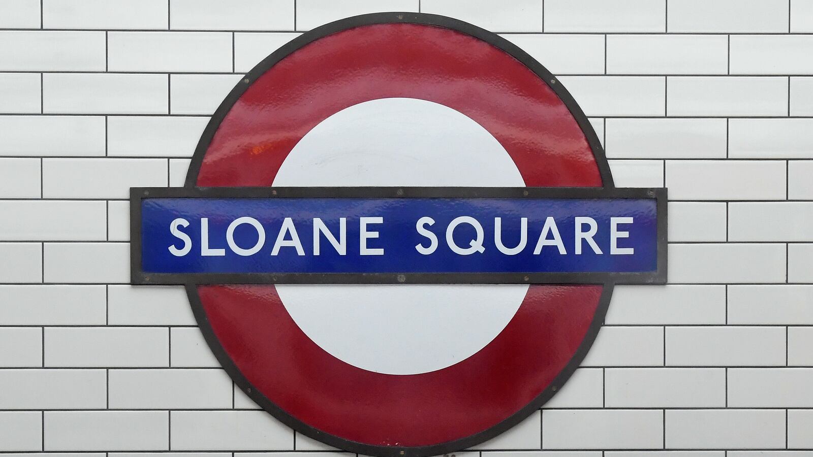 A man stabbed himself to death at the Sloane Square London Underground station.