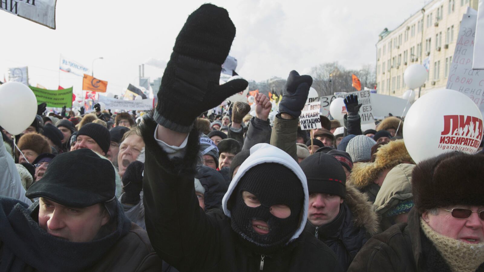 cheats/2012/02/05/russians-vow-new-rallies/russia-putin-protest-cs_yfnugi