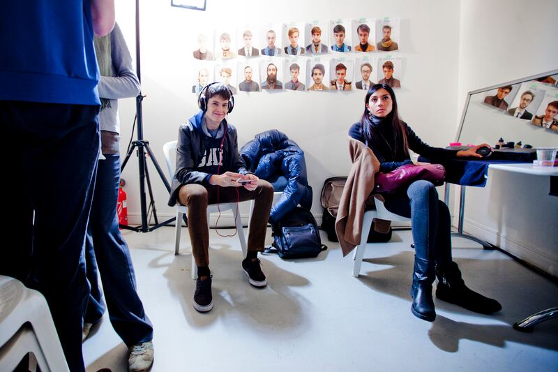 galleries/2012/01/23/paris-men-s-fashion-week-backstage-photos/paris-mens-fashion-KOLOR-2_cj0f4j