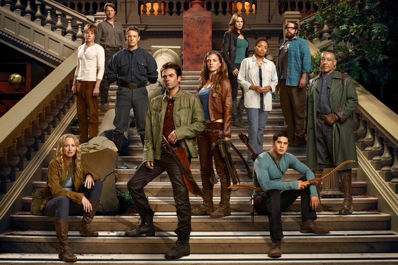 galleries/2012/05/09/tv-upfronts-2012-nbc-abc-cbs-fox-and-the-cw-announce-schedules/slide1-revolution-tv-upfronts_opyleo