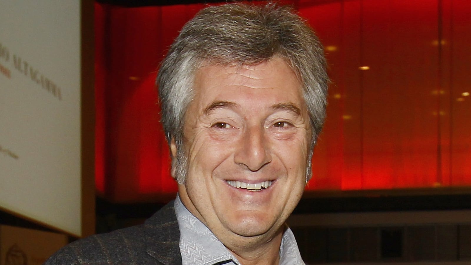 articles/2013/02/13/vittorio-missoni-s-bag-found-in-carribean-charlie-sheen-paid-for-lindsay-lohan-s-wardrobe-disaster/130213-missoni-bag-found-fb-cheat_cf2oez