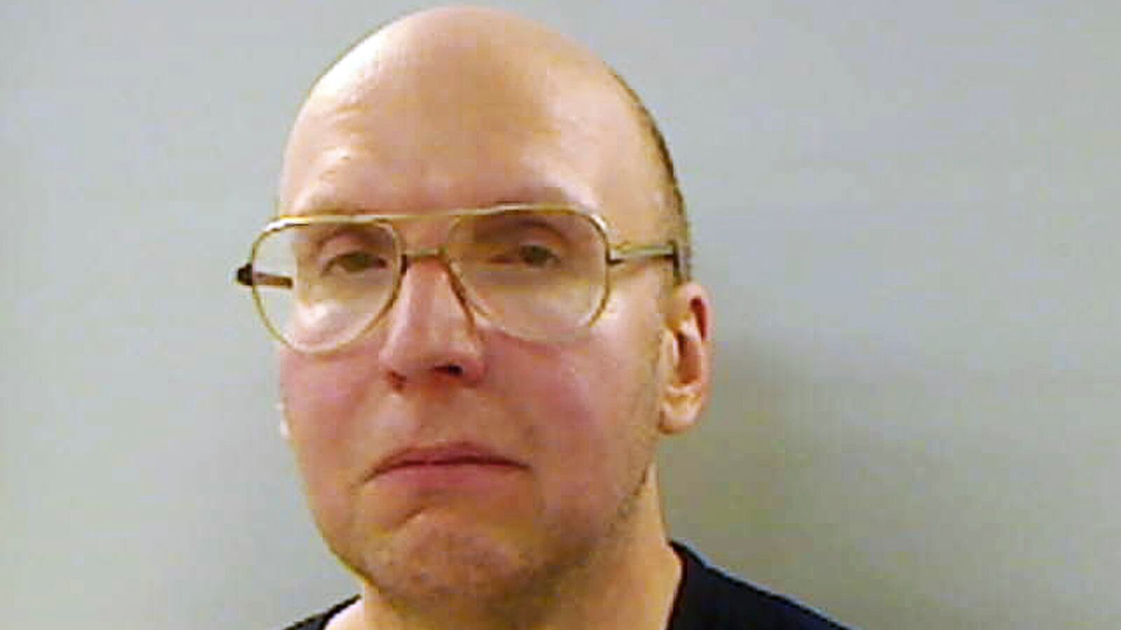 cheats/2013/04/11/hermit-of-27-years-arrested/130411-christopher-knight-hermit-cheat_bly3ir