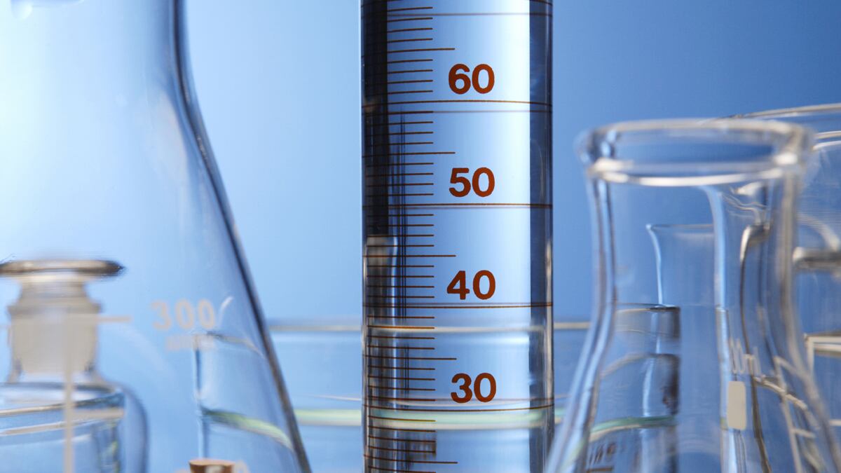 cheats/2011/08/19/black-scientists-receive-less-grants/science-lab-cheat_u2ziw9