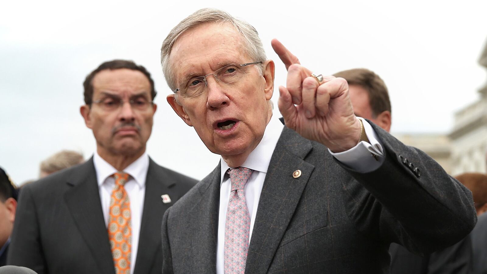cheats/2014/07/31/senate-blocks-border-bill/131121-harry-reid-cheat_qfvyc4