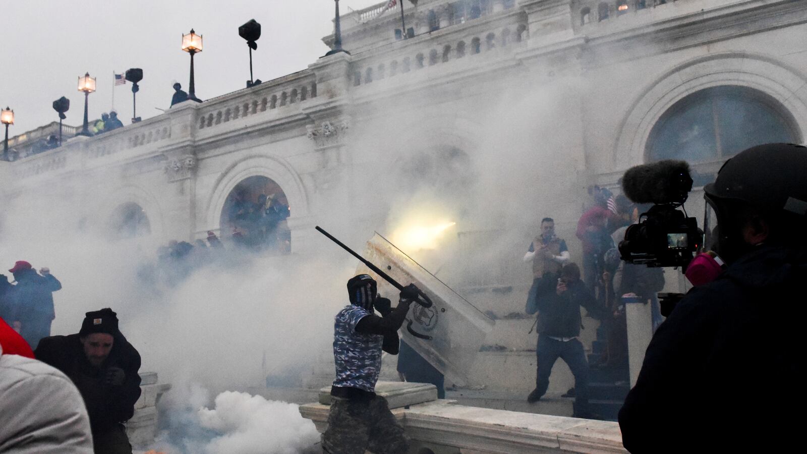 2021-02-09T140929Z_228667397_RC22PL9ULWDT_RTRMADP_3_USA-TRUMP-IMPEACHMENT_vfxwx0