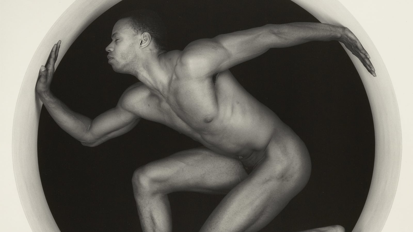 articles/2016/07/04/how-robert-mapplethorpe-captured-raw-political-gay-desire/160703-teeman-mapplethorpe-tease_r0iwlv