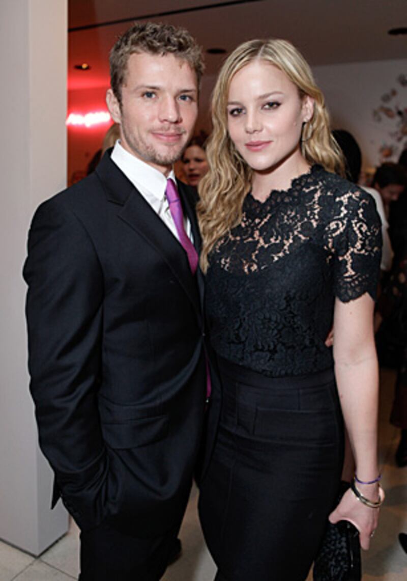 galleries/2010/01/13/tuesday-s-red-carpet/wed-red-carpet-9_ug2j9a