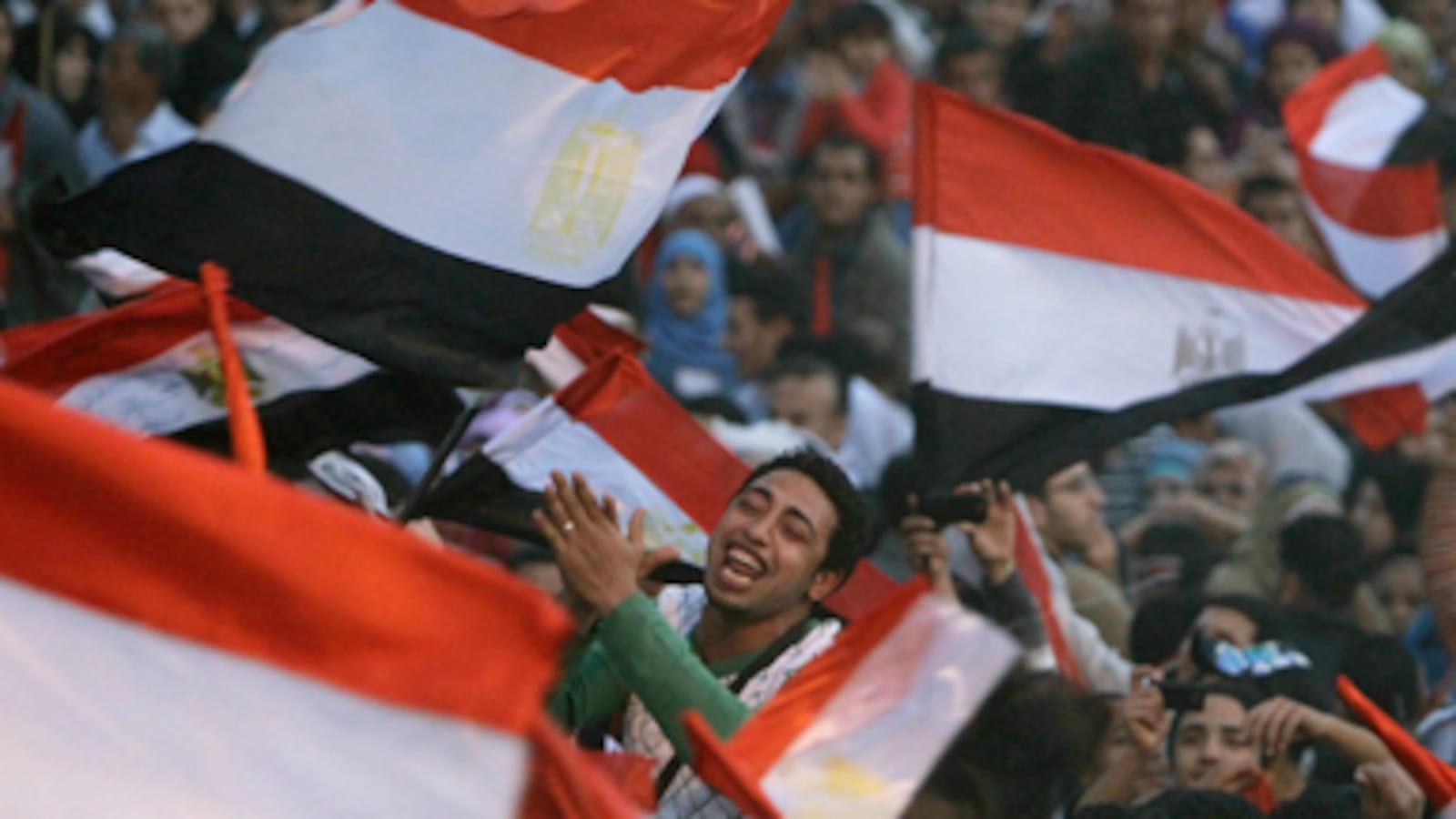 articles/2011/02/20/egypt-revolutionss-coming-face-off-protesters-vs-the-military/kinzer-egypt-1_161393_rxaqvj