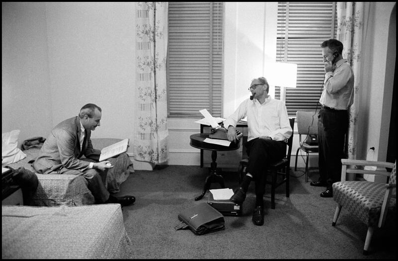 galleries/2013/08/04/marilyn-monroe-more-celebrities-at-new-york-city-hotels-photos/gal-celeb-nyc-hotels-9_lh0k0h