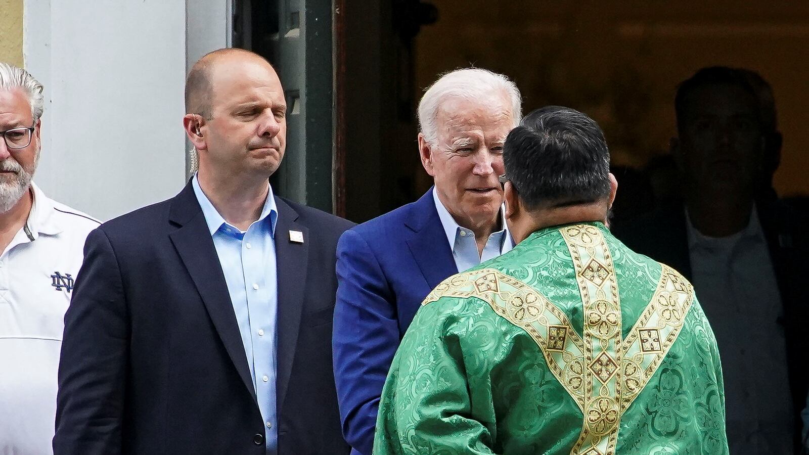 2021-06-19T212250Z_1444567257_RC2X3O9IP9IL_RTRMADP_3_USA-BIDEN_woqoqo