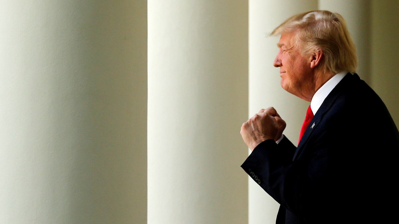 170814-lewis-trump-tease_ewgpsh