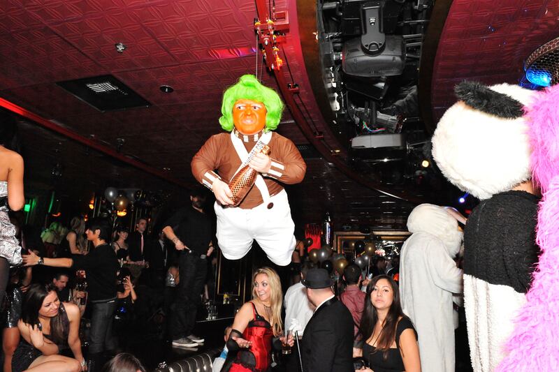 galleries/2013/06/22/beacher-s-madhouse-wildest-club-in-los-angeles-featuring-miley-cyrus-bill-maher-more/130621-beachers-madhouse-11-GAL_jmxn4q