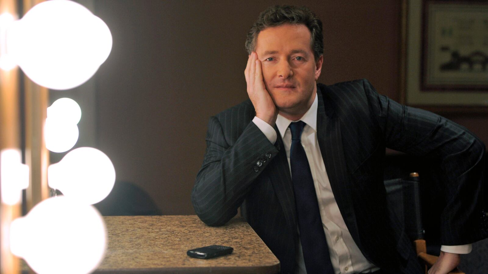 cheats/2011/11/29/morgan-smeared-in-hacking-probe/piers-morgan-phone-hacking-scandal-cs_usixav