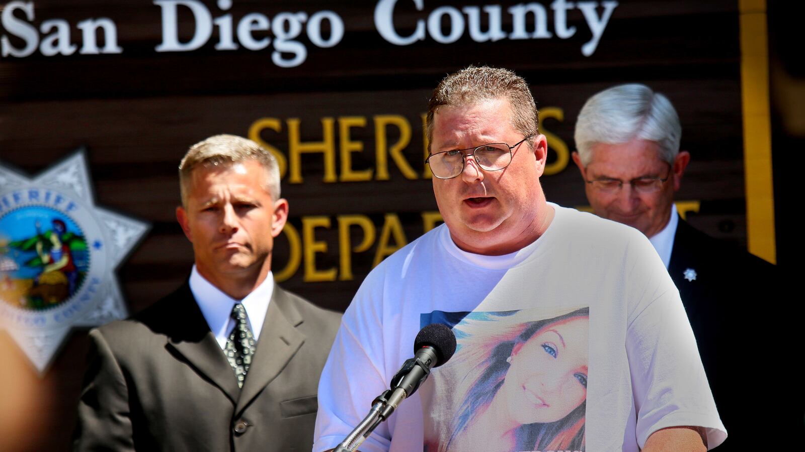 cheats/2013/08/13/hannah-anderson-didn-t-know-about-deaths/130813-anderson-murder-cheat_yx8mk9