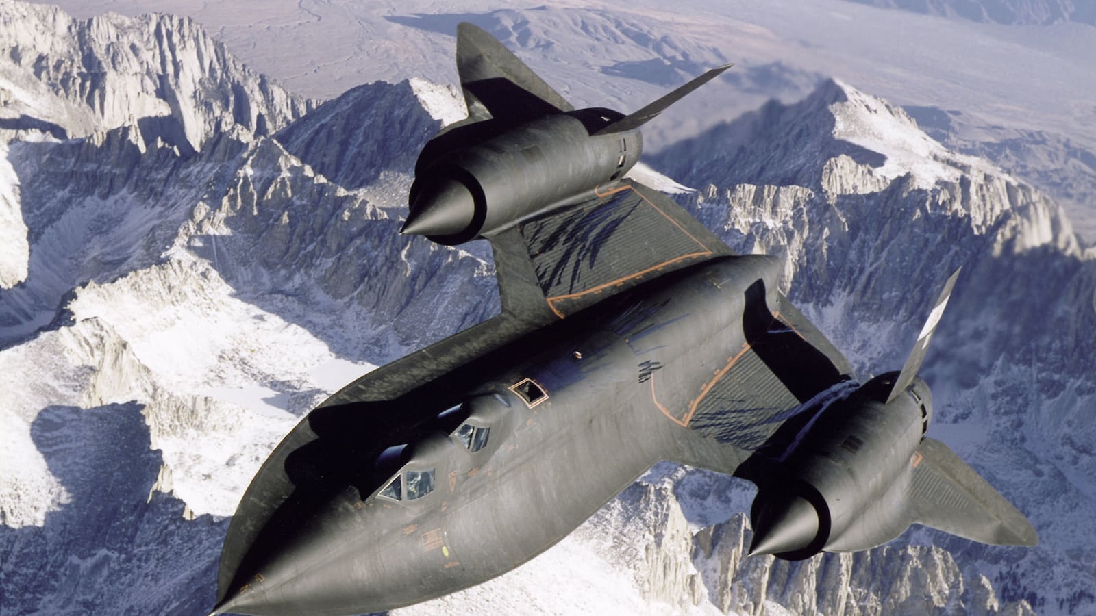 articles/2014/07/14/why-the-world-s-armies-don-t-want-u-s-tech-anymore/140713-sweetman-militech-tease_aityia