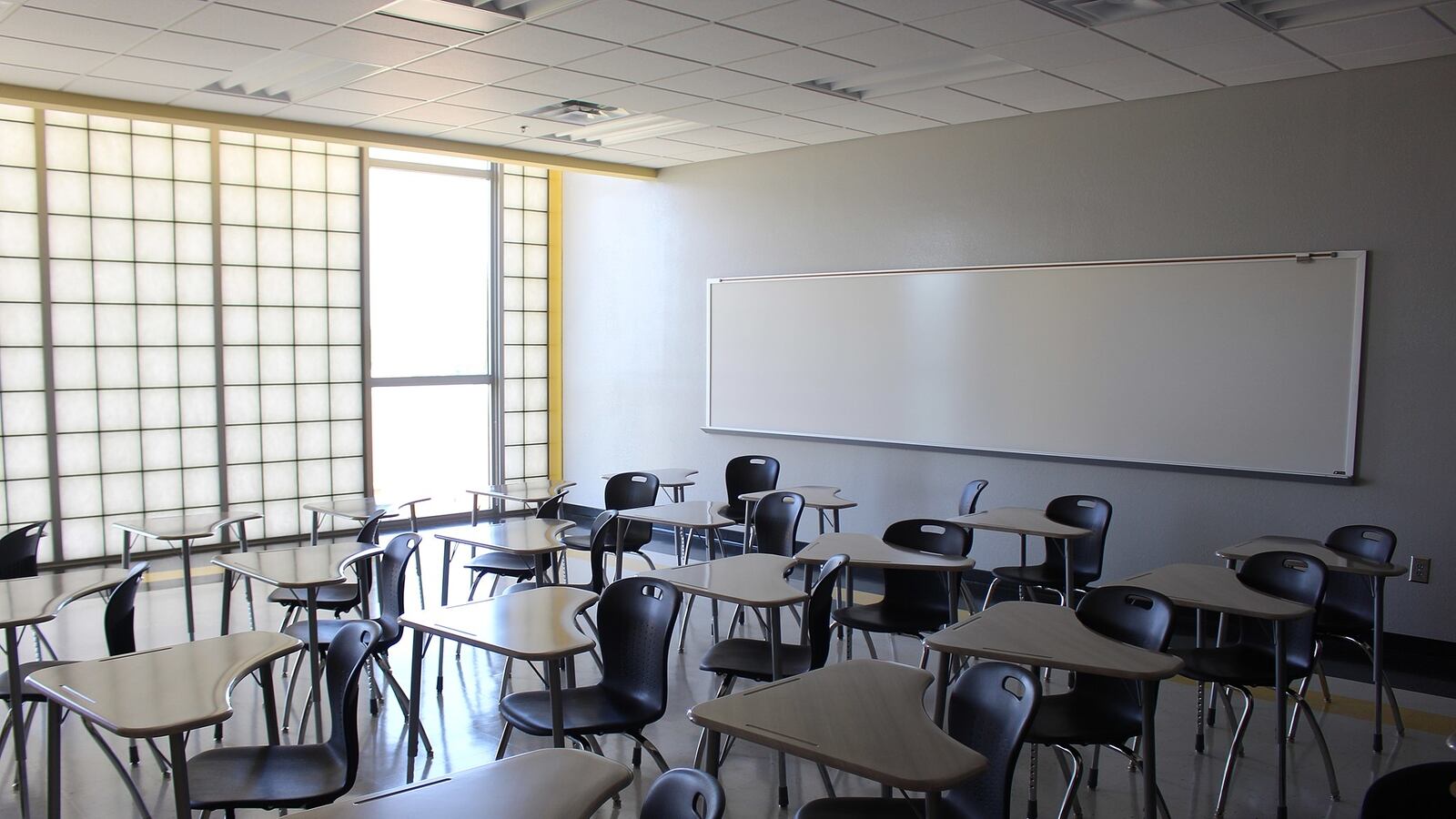 Valdosta_High_School_2018_classroom_tq8mrr