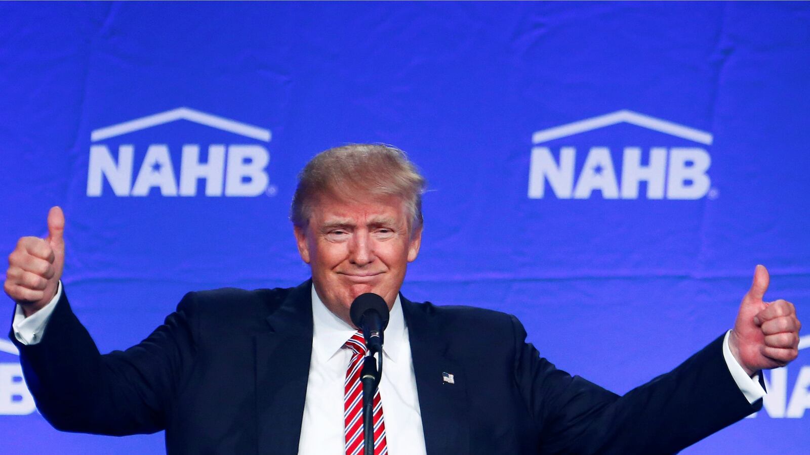 cheats/2016/08/11/trump-ex-aide-settle-contract-suit/160811-trump-nunberg-settlement-cheat_tfhyp3