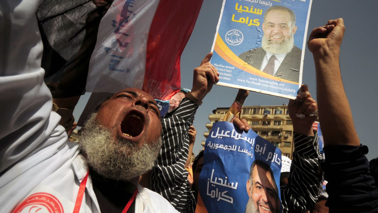 articles/2012/04/15/egyptian-election-is-ruled-by-chaos-with-no-clear-favorite/egypt-elections-chaos-beach_tyonga