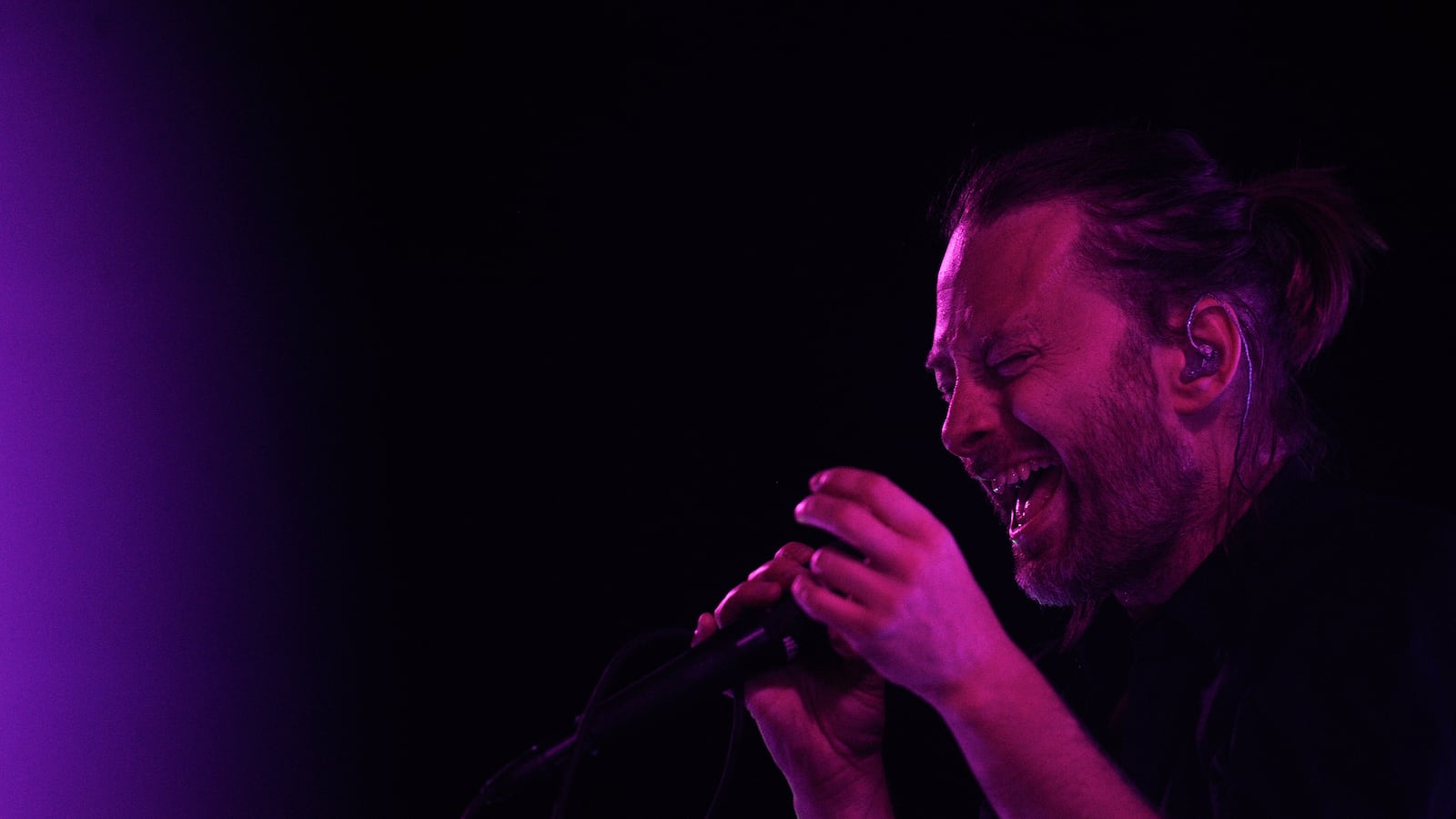 videos/2016/05/02/why-did-radiohead-disappear-from-the-internet/160502-Place-Radiohead-disappears_nn0fno