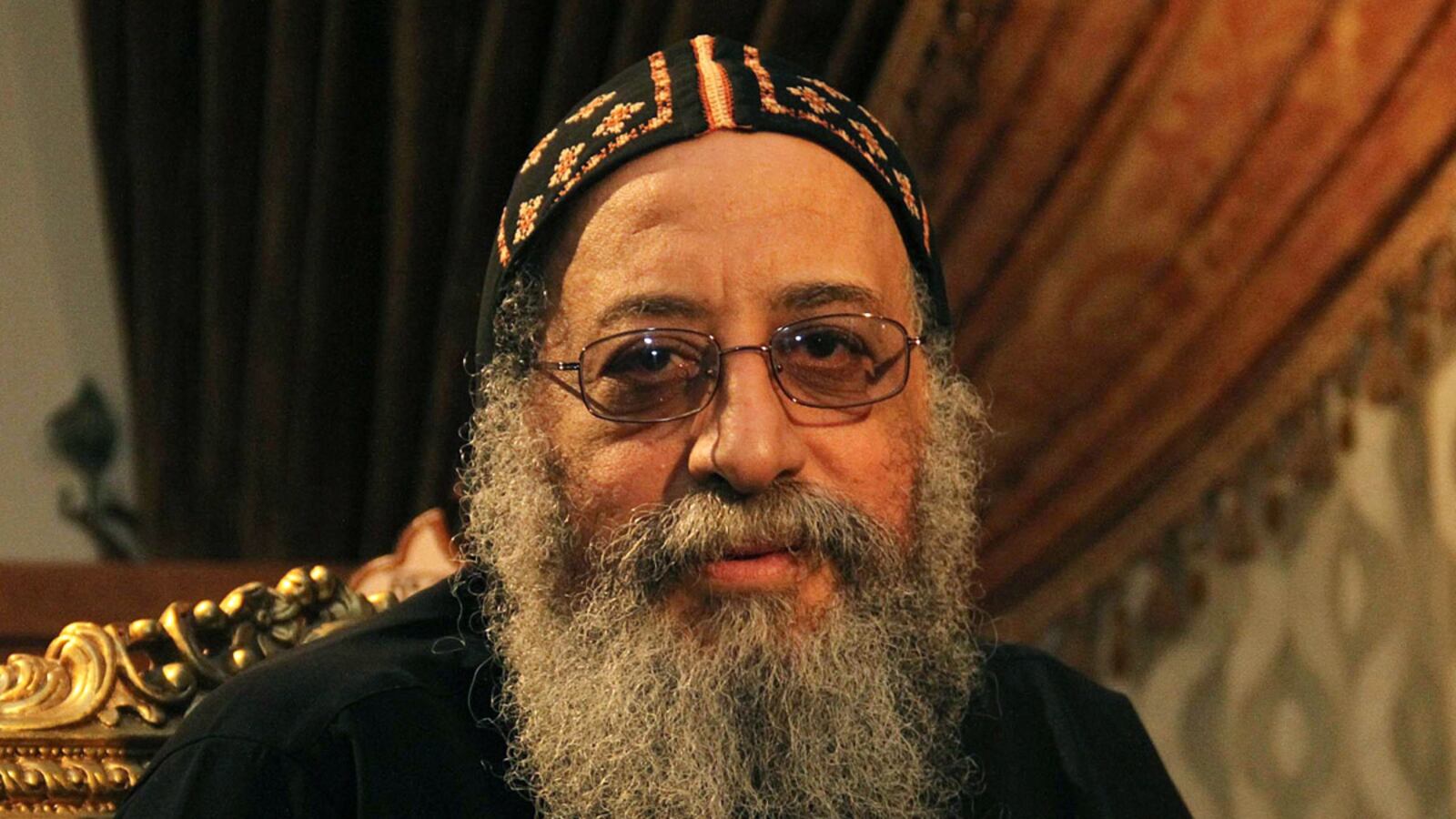 cheats/2012/11/04/egypt-s-copts-choose-new-pope/egypt-chooses-coptic-pope-tawadros-cheat_qqioye