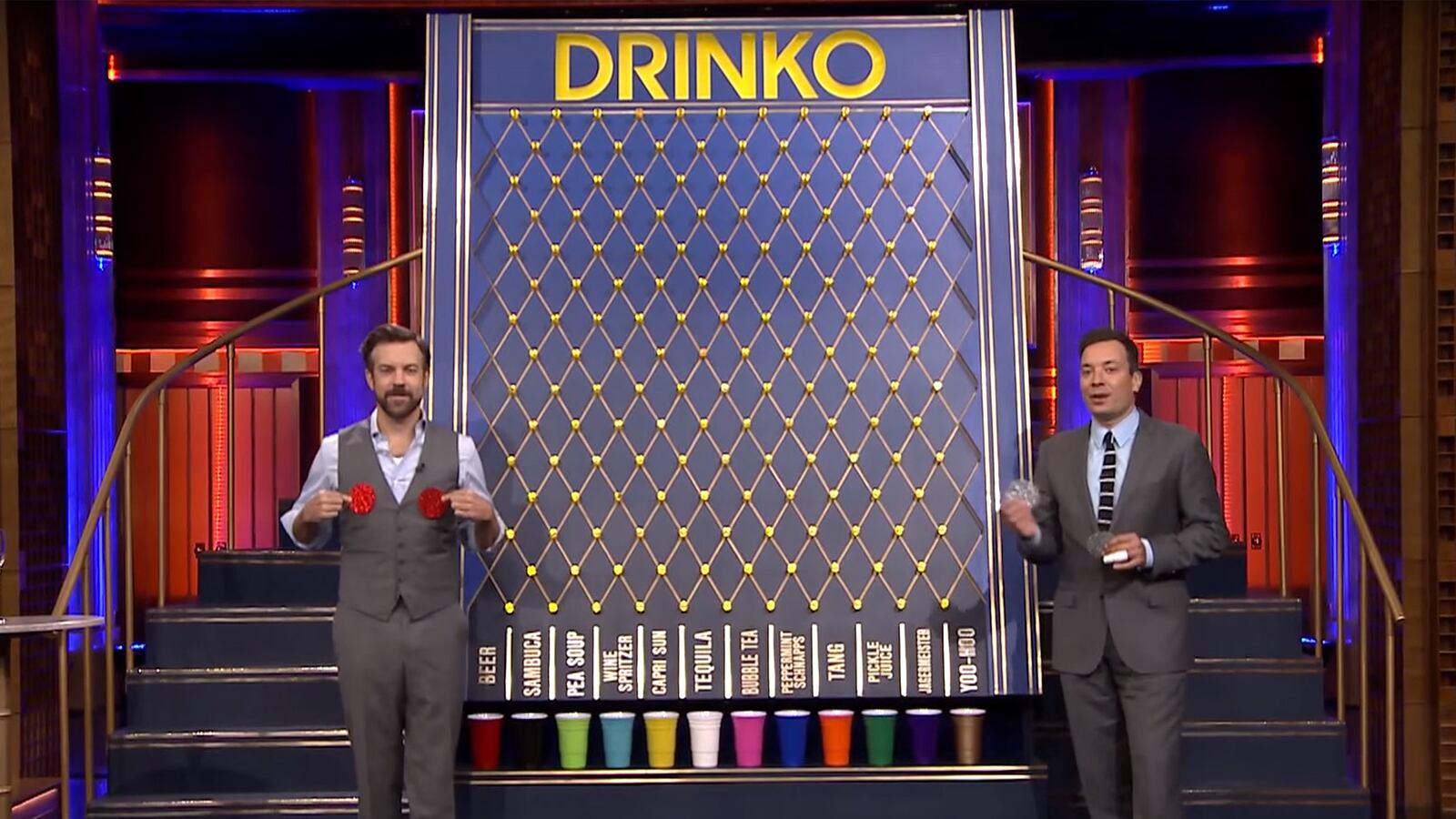 videos/2015/09/04/jimmy-fallon-and-jason-sudeikis-get-their-drinko-on/150904-viralvid-fallon-tease_gqoym2