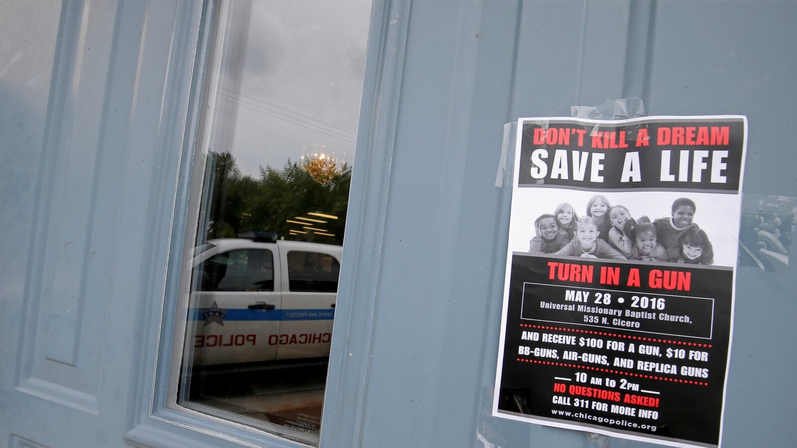 cheats/2016/06/19/boy-gunned-down-in-front-of-chicago-church/160619-chicago-shooting-assaultrifle-cheat_j56fva