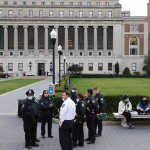 2021-11-07T215721Z_1653732755_RC2WPQ90GSGJ_RTRMADP_3_USA-UNIVERSITIES-THREATS_b87l7l