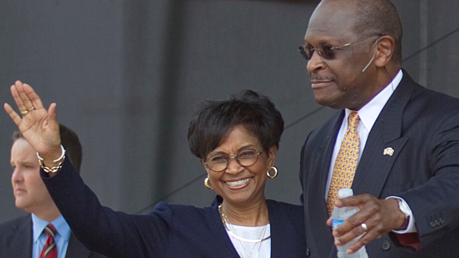 cheats/2011/11/12/cain-s-wife-to-sit-for-interview/gloria-cain-exclusive-interview-cheat_armvub