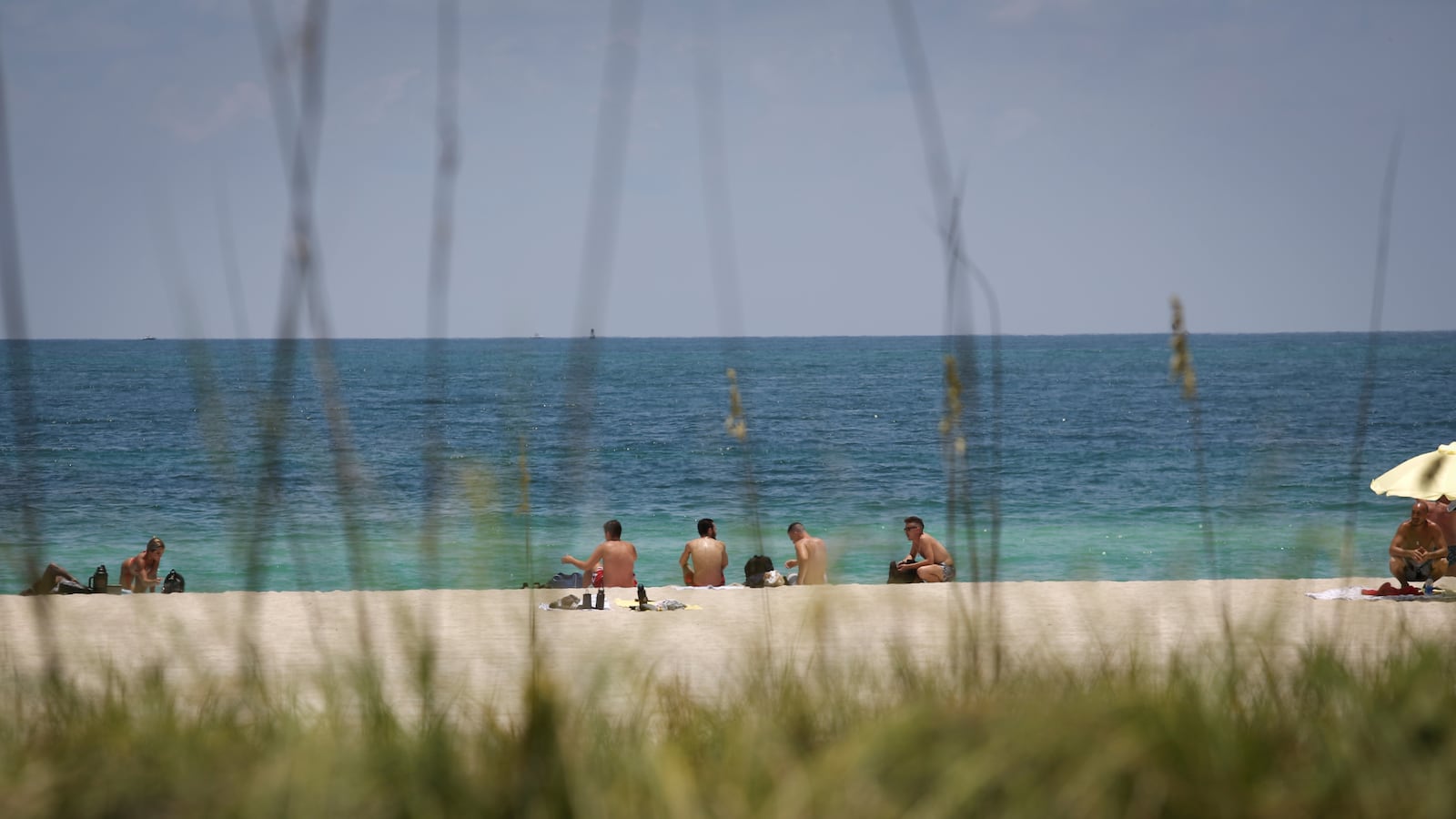 2020-06-26T161623Z_838667750_RC24HH9XMIET_RTRMADP_3_USA-ECONOMY-RECOVERY_htj65a