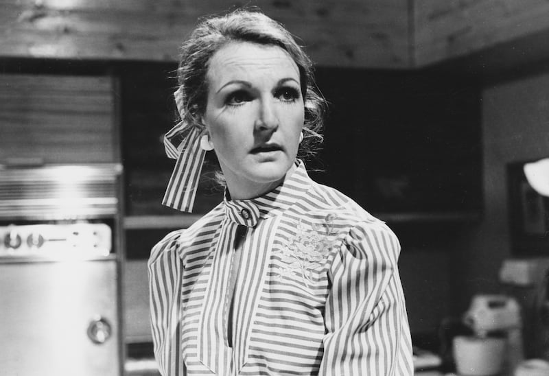 Actress Penelope Keith in a scene episode 'The Green Door' of the television sitcom 'The Good Life', 1977.