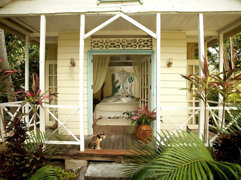 galleries/2013/09/10/pretend-it-s-still-summer-at-these-island-escapes-photos/item8.rendition.slideshowWideHorizontal.balenbouche-estate-st-lucia-cottage_esjvka