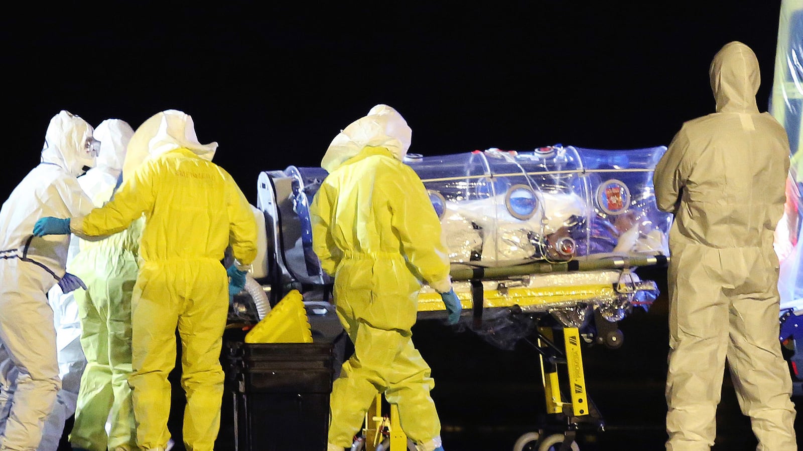 articles/2014/10/07/ebola-contracted-in-madrid-hospital-could-spread-in-europe/141007-nadeau-ebola1a-tease_ehn2zt