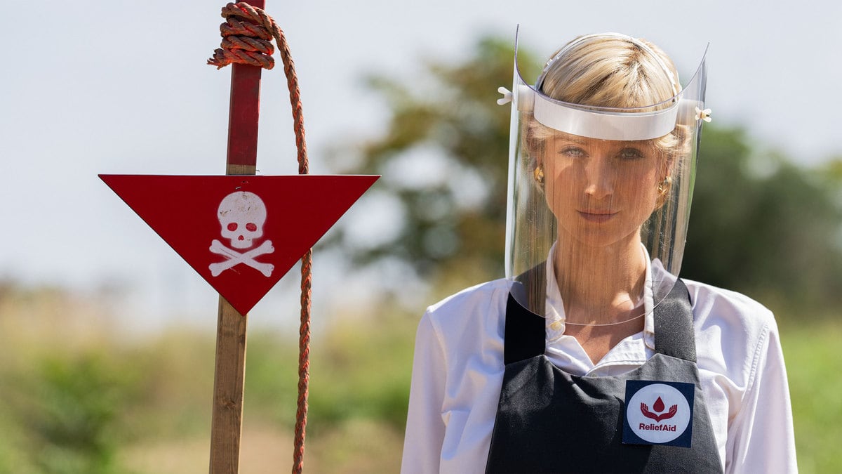 Elizabeth Debicki as Princess Diana in season six of 'The Crown.'