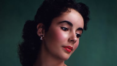 articles/2011/03/23/elizabeth-taylor-dies-her-life-photos/liz-taylor-obit-gal-launch_frtyeo